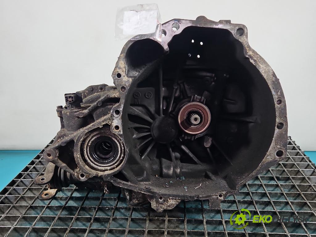 Nissan Almera N16 2000-2006 1.5 16V 90 HP manual 66 kW 1498 cm3 5- prevodovka stupeň,rýchlosť manual 4M40