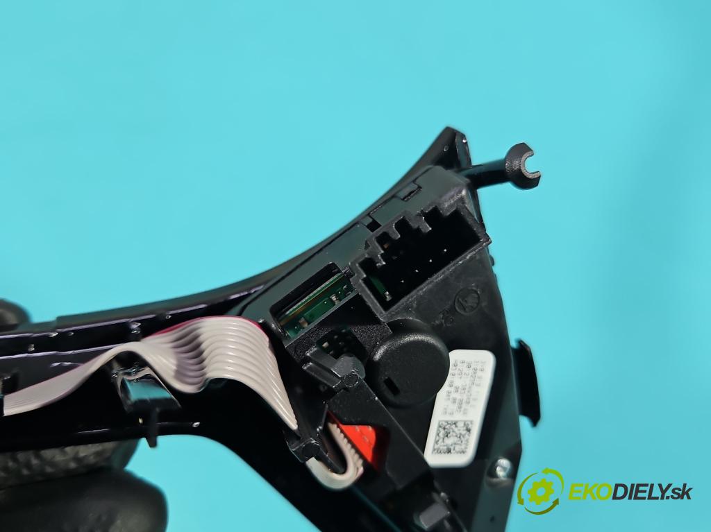 Skoda Octavia III 2013- 1.5 TSI 150 HP manual 110 kW 1498 cm3 5- prepínač multifunkční: řízení: 3V0919719E (Prepínacie páčky pod volantom)