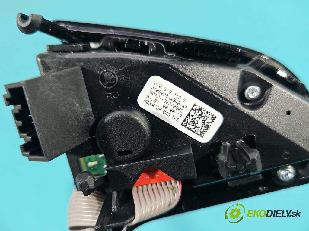 Skoda Octavia III 2013- 1.5 TSI 150 HP manual 110 kW 1498 cm3 5- prepínač multifunkční: řízení: 3V0919719E (Prepínacie páčky pod volantom)