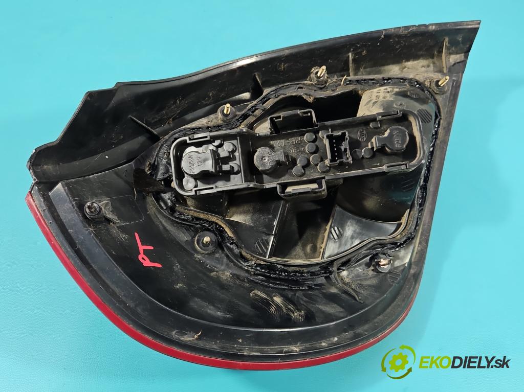 Nissan Almera N16 2000-2006 1.5 16V 90 HP manual 66 kW 1498 cm3 5- svetlo / reflektor zadné pravé  (Kľučka dverí ostatné)