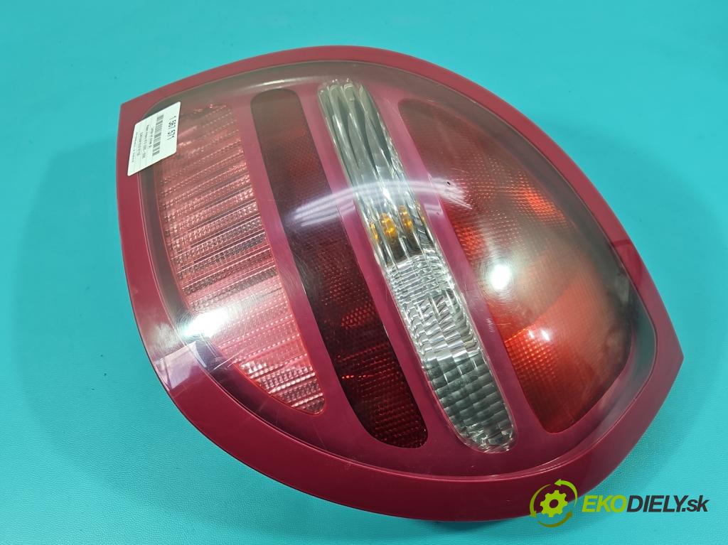 Nissan Almera N16 2000-2006 1.5 16V 90 HP manual 66 kW 1498 cm3 5- svetlo / reflektor zadné pravé  (Kľučka dverí ostatné)