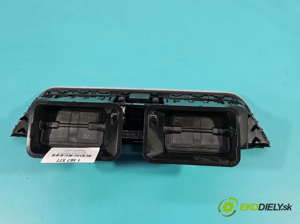 Skoda Octavia III 2013- 1.5 TSI 150 HP manual 110 kW 1498 cm3 5- Mřížka: kúrenia stredová 5E0820951C (Mriežka kúrenia (fukár))