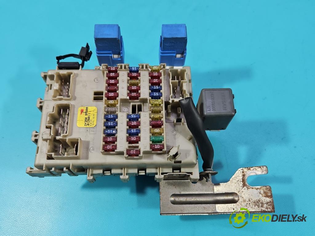 Nissan Almera N16 2000-2006 1.5 16V 90 HP manual 66 kW 1498 cm3 5- riadiaca jednotka motora MEC20-601