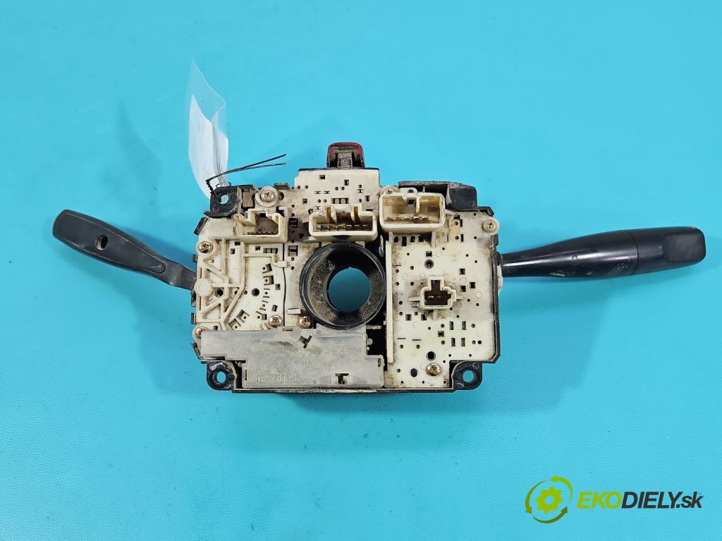 Suzuki Samurai 1.3 16V 64 HP manual 47 kW 1315 cm3 3- prepínač komplex: 17B196 (Prepínacie páčky pod volantom)