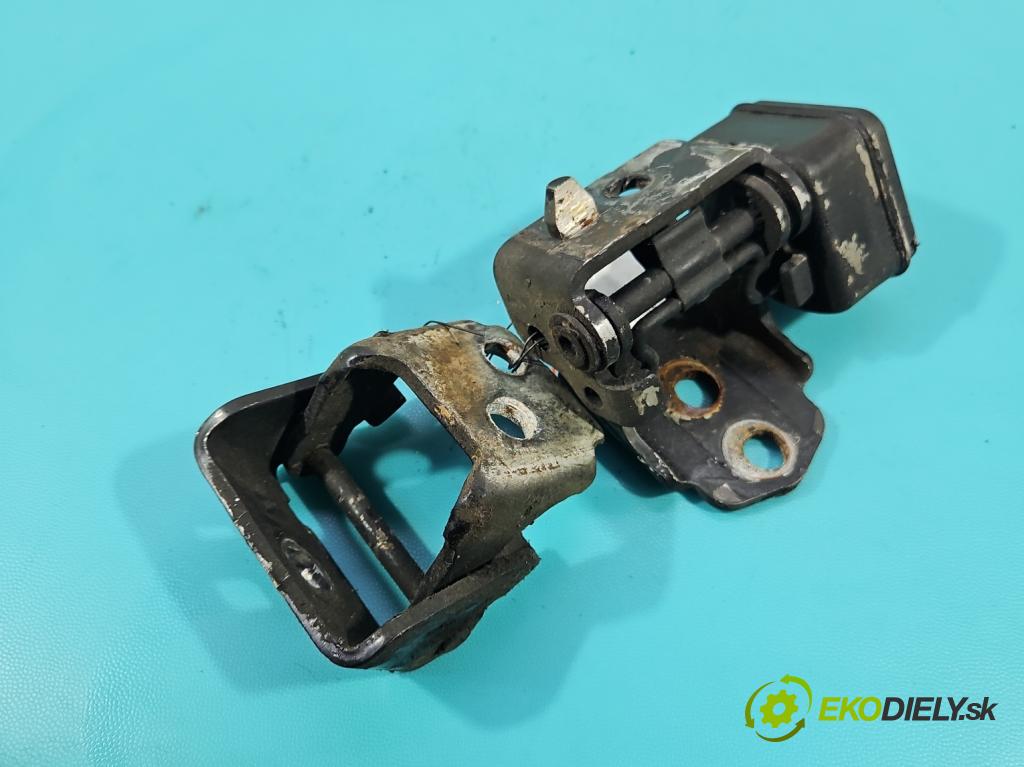 Peugeot 207 1.4 hdi 68 HP manual 50 kW 1398 cm3 3- Závěs: dvere predné ľavý