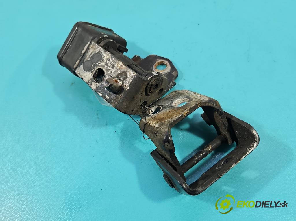 Peugeot 207 1.4 hdi 68 HP manual 50 kW 1398 cm3 3- Závěs: dvere predné ľavý