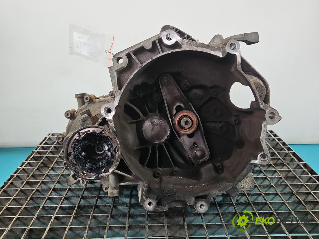 Skoda Roomster 1.4 16V 86 HP manual 63 kW 1390 cm3 5- prevodovka stupeň,rýchlosť manual LVC