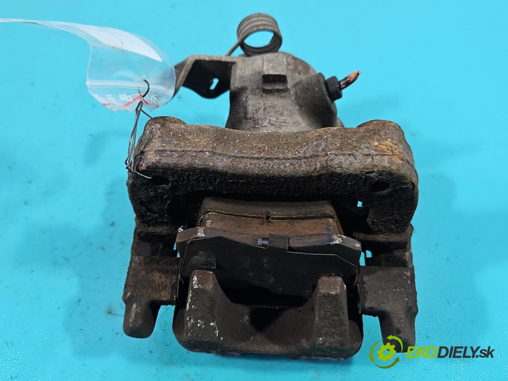 Peugeot 208 I 2012-2019 1.6 hdi 92 HP manual 68 kW 1560 cm3 5- brzdič zadné ľavý  (Kľučka dverí ostatné)