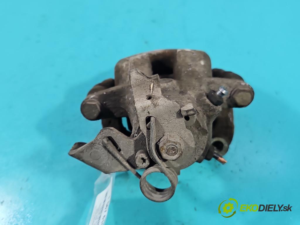 Peugeot 208 I 2012-2019 1.6 hdi 92 HP manual 68 kW 1560 cm3 5- brzdič zadné ľavý  (Kľučka dverí ostatné)