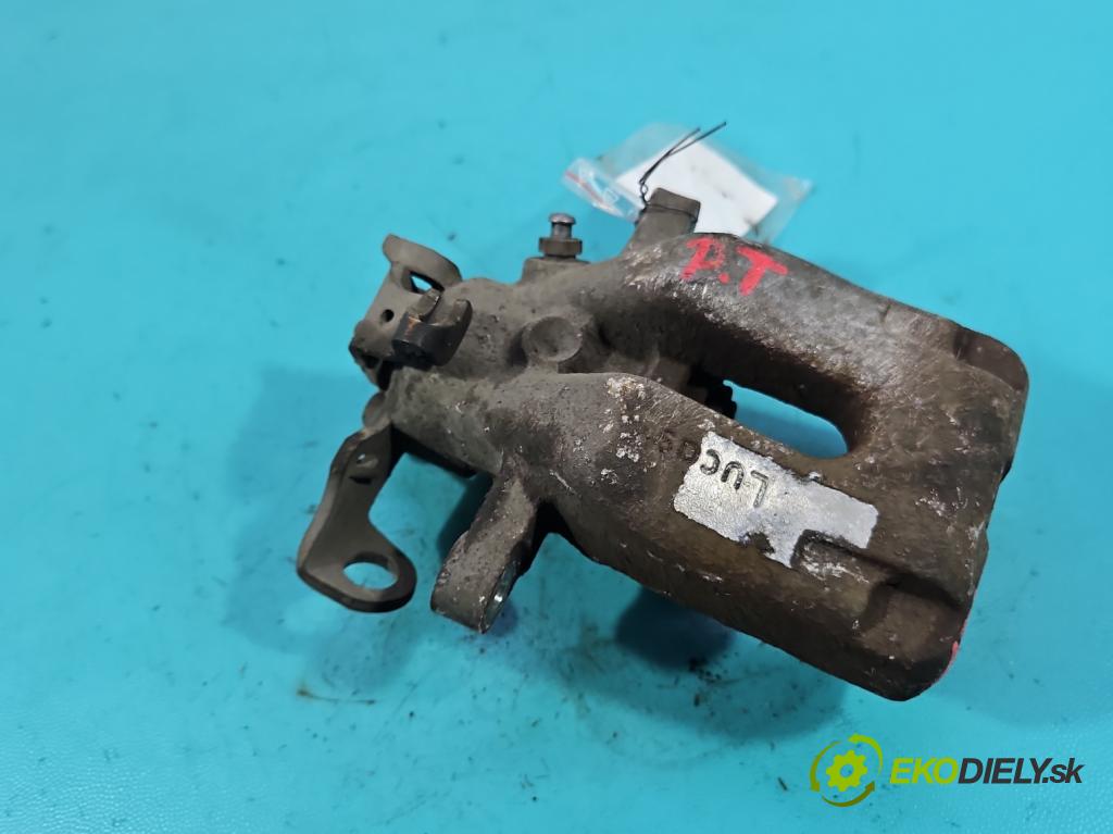 Peugeot 208 I 2012-2019 1.6 hdi 92 HP manual 68 kW 1560 cm3 5- brzdič zadné pravý  (Kľučka dverí ostatné)