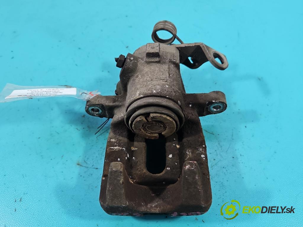 Peugeot 208 I 2012-2019 1.6 hdi 92 HP manual 68 kW 1560 cm3 5- brzdič zadné pravý  (Kľučka dverí ostatné)