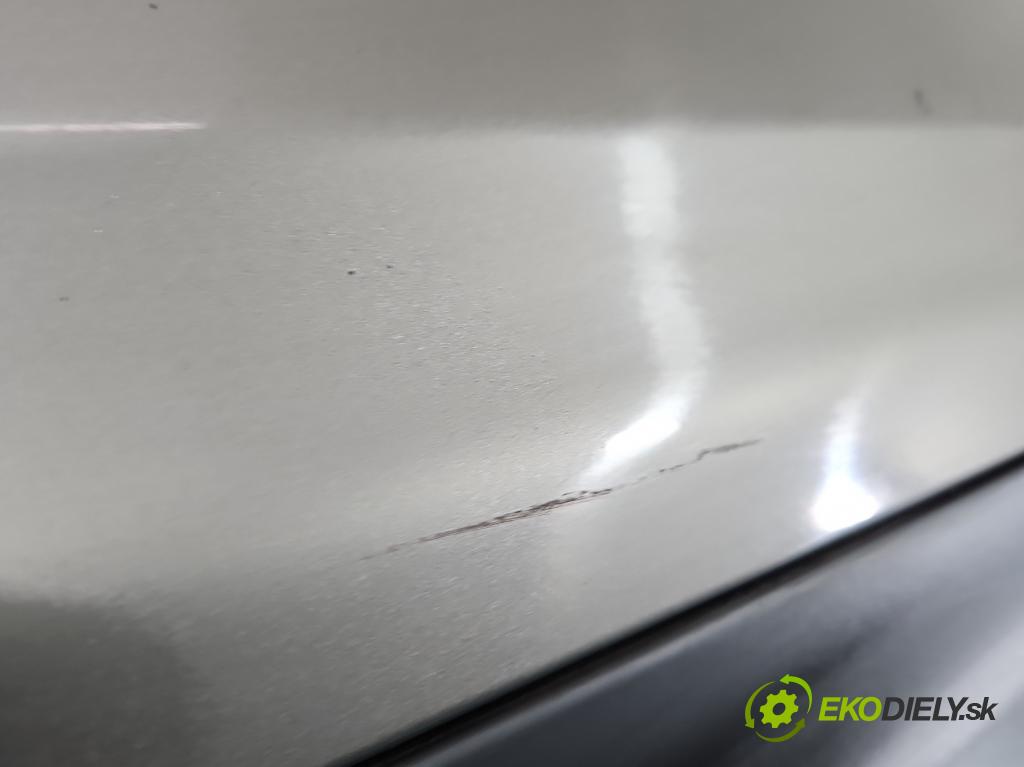 Peugeot 208 I 2012-2019 1.6 hdi 92 HP manual 68 kW 1560 cm3 5- nárazník zadné  (Kľučka dverí ostatné)