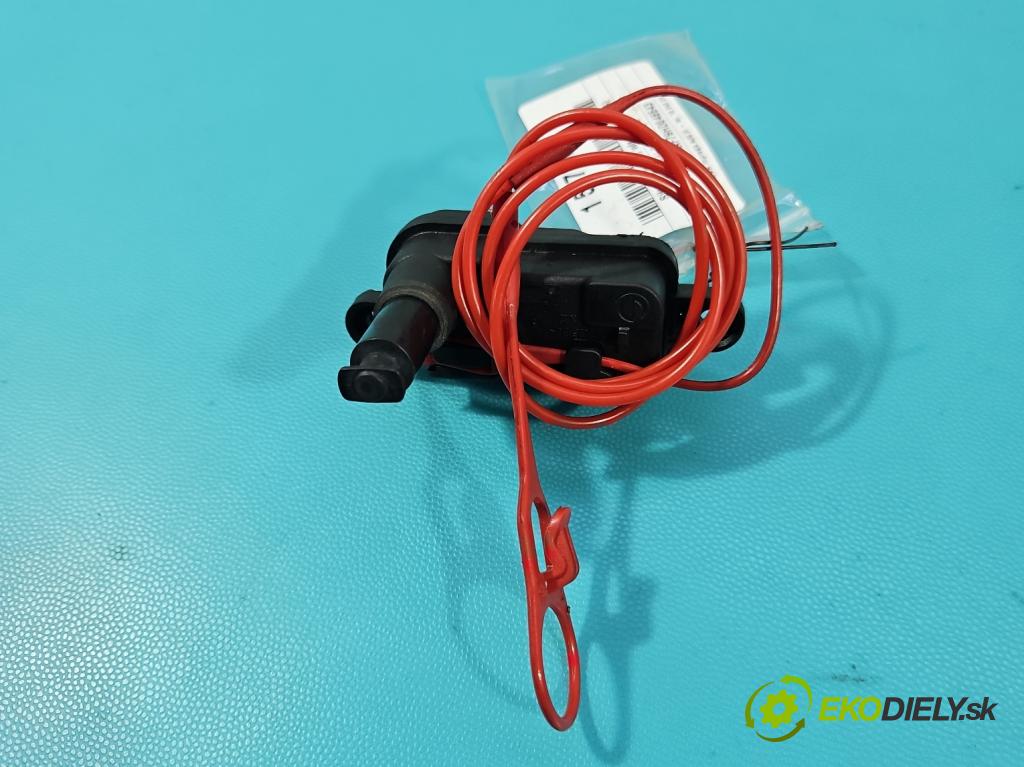 Audi Q7 2015- 3.0 TFSI CRE: 333KM: automatic 245 kW 2995 cm3 5- Aktuátor: papuče: nádrže palivo 8S0862153