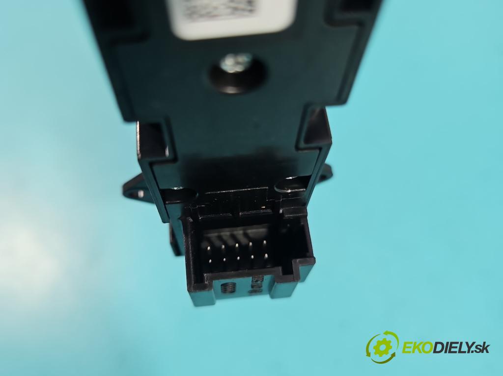 Audi Q7 2015- 3.0 TFSI 333KM: automatic 245 kW 2995 cm3 5- prepínač ostatné 4M0959613B