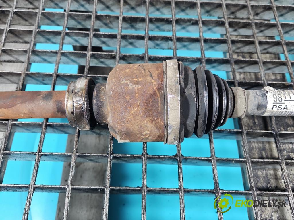 Peugeot 508 II 2018- 1.6 16V 181KM automatic 133 kW 1598 cm3 5- poloos predné pravé 9811176480