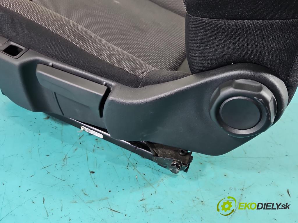 Citroen C3 III 2016-2024 1.2 12V 83 hp manual 61 kW 1199 cm3 5- Sedadlo levý  (Sedadlo)