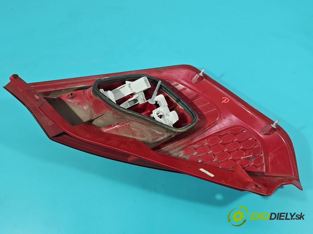 Ford Fiesta Mk7 2008-2017 1.2 16V 82 hp manual 60 kW 1242 cm3 5- světlo zadní pravé 8A61-13404-A (Klika dveří ostatní)