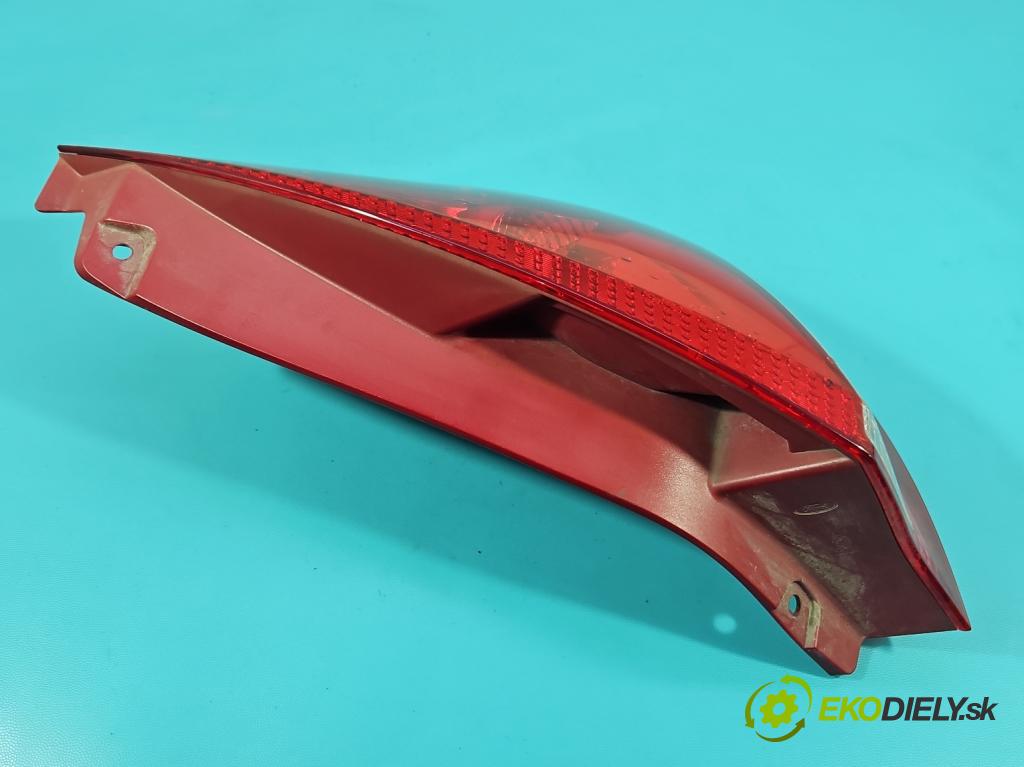 Ford Fiesta Mk7 2008-2017 1.2 16V 82 hp manual 60 kW 1242 cm3 5- světlo zadní pravé 8A61-13404-A (Klika dveří ostatní)