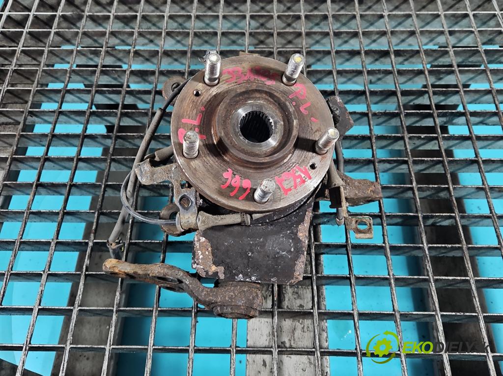 Hyundai I30 II 2012-2016 1.4 16V 100 hp manual 73.2 kW 1396 cm3 5- náboj levé  (Náboj kola)