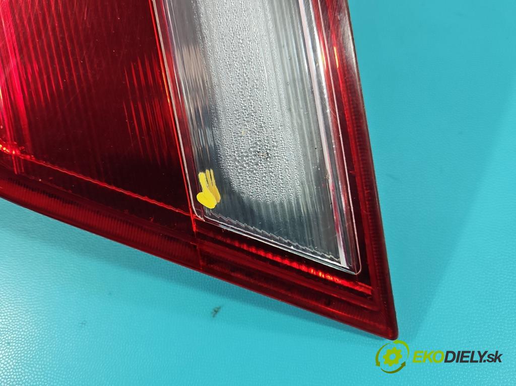 Opel Vectra C 2002-2008 1.9 cdti 150 HP manual 110 kW 1910 cm3 5- svetlo / reflektor zadné ľavé 24469461 (Kľučka dverí ostatné)