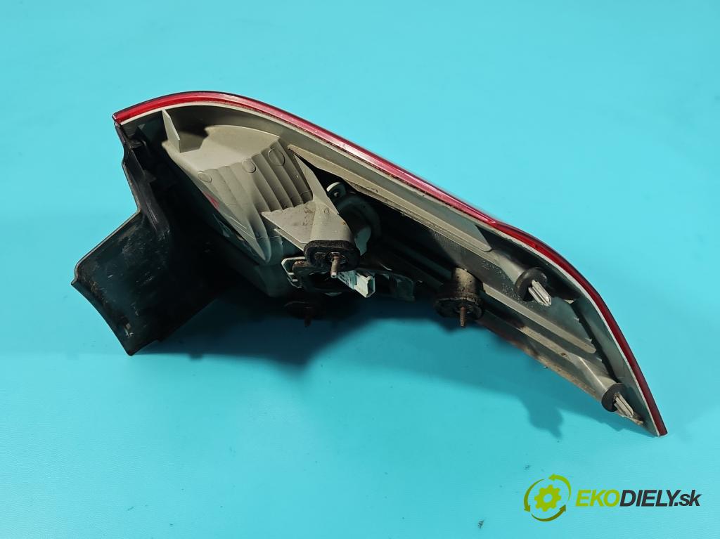 Opel Vectra C 2002-2008 1.9 cdti 150 HP manual 110 kW 1910 cm3 5- svetlo / reflektor zadné ľavé 24469461 (Kľučka dverí ostatné)