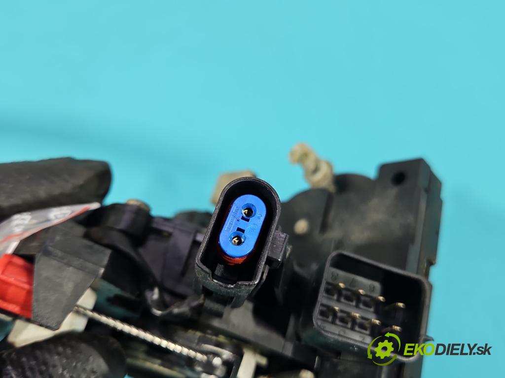 Jaguar X-type 2.0d 131 HP manual 96 kW 1998 cm3 5- zámok predné ľavý 1X43-219A45-AN