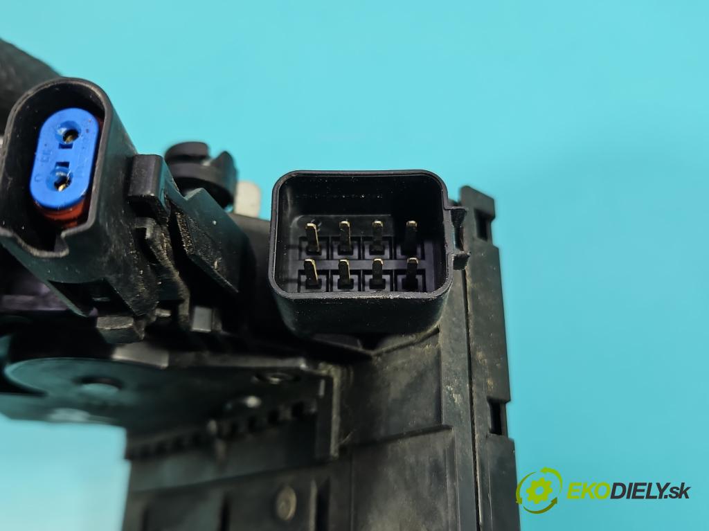 Jaguar X-type 2.0d 131 HP manual 96 kW 1998 cm3 5- zámok predné pravý 1X43-219A44-CN