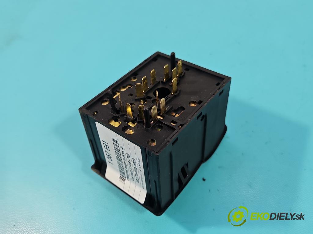 Opel Astra II 1998-2009 1.6 8V 75 hp manual 55 kW 1598 cm3 5- Přepínač světel na deska: