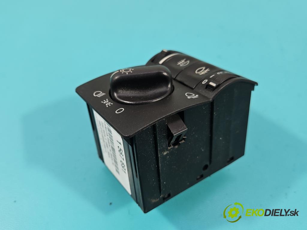 Opel Astra II 1998-2009 1.6 8V 75 hp manual 55 kW 1598 cm3 5- Přepínač světel na deska: