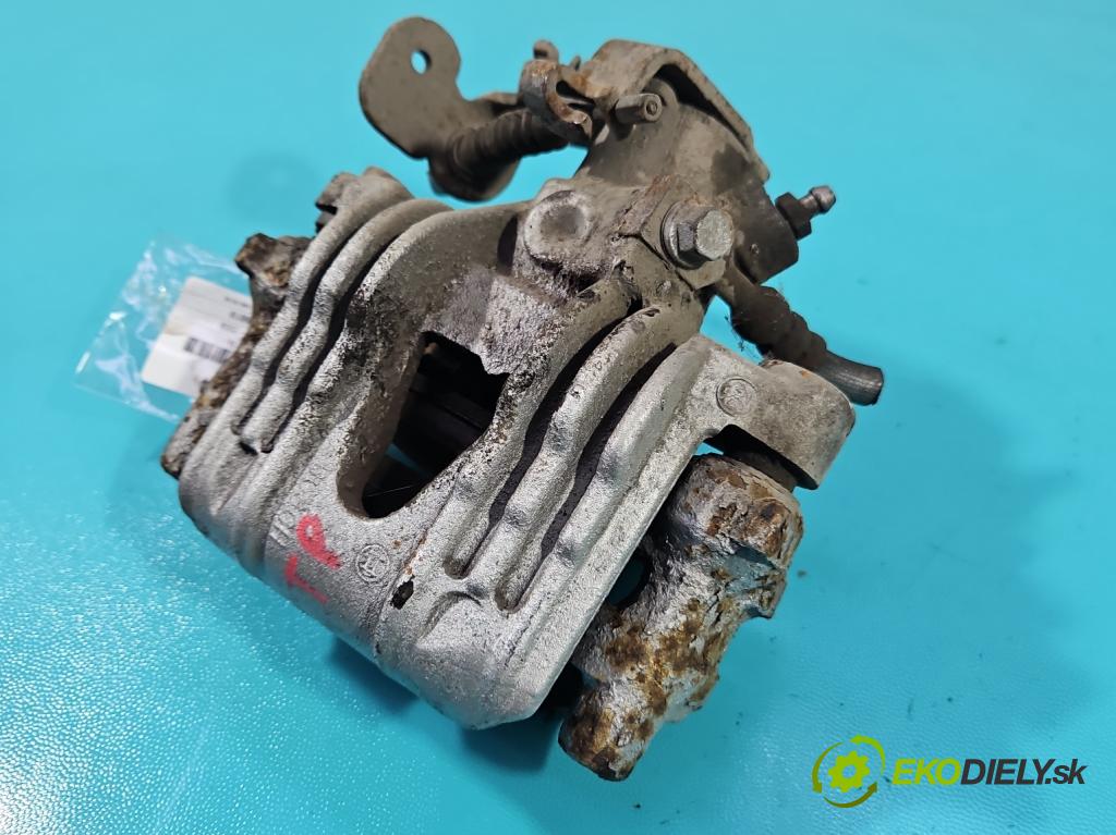 Opel Astra II 1998-2009 1.6 8V 75 HP manual 55 kW 1598 cm3 5- brzdič zadné pravý  (Kľučka dverí ostatné)