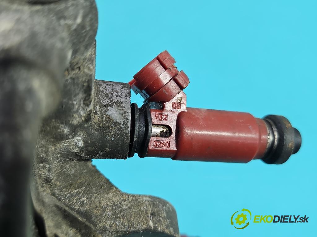 Suzuki Samurai 1.3 16V 64 HP manual 47 kW 1315 cm3 3- vstrek  (Vstrekovač paliva)