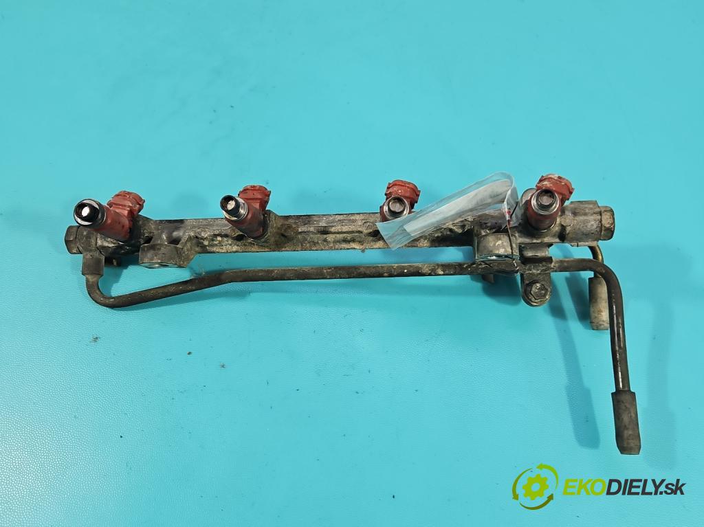 Suzuki Samurai 1.3 16V 64 HP manual 47 kW 1315 cm3 3- vstrek  (Vstrekovač paliva)