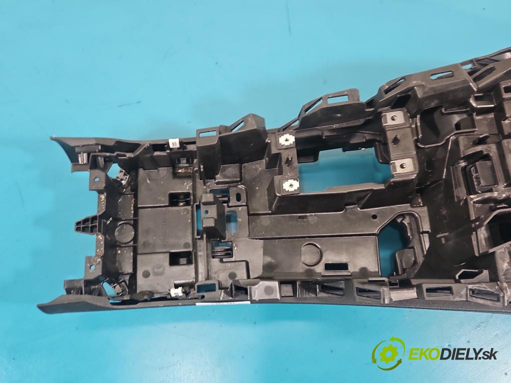 Peugeot 508 II 2018- 1.6 16V 181KM automatic 133 kW 1598 cm3 5- operadlo 9816164780 (Lakťová opierka)