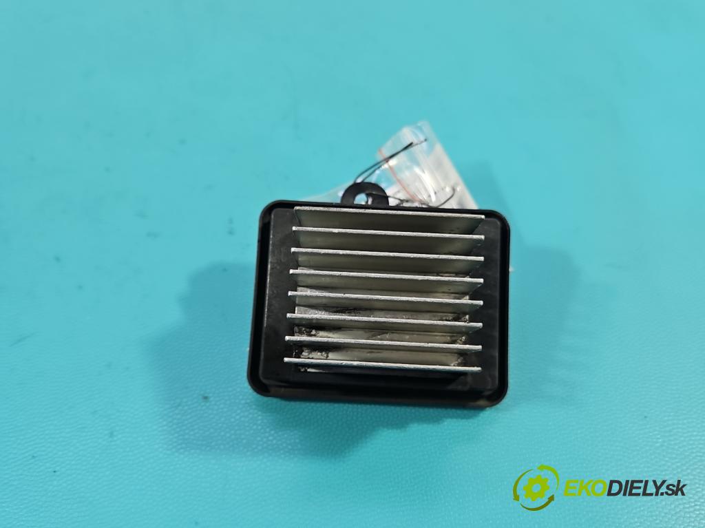 Peugeot 508 II 2018- 1.6 16V 181KM automatic 133 kW 1598 cm3 5- rezistor CE859001