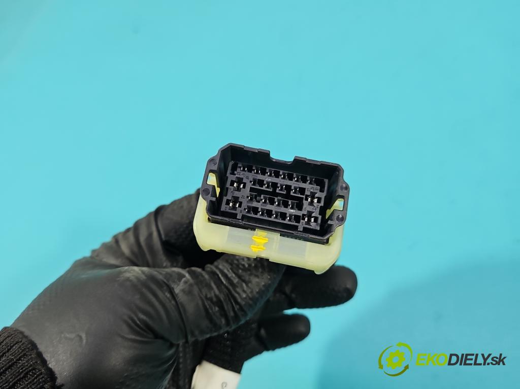 Peugeot 508 II 2018- 1.6 16V 181KM automatic 133 kW 1598 cm3 5- Zväzok: ostatné 9837720280