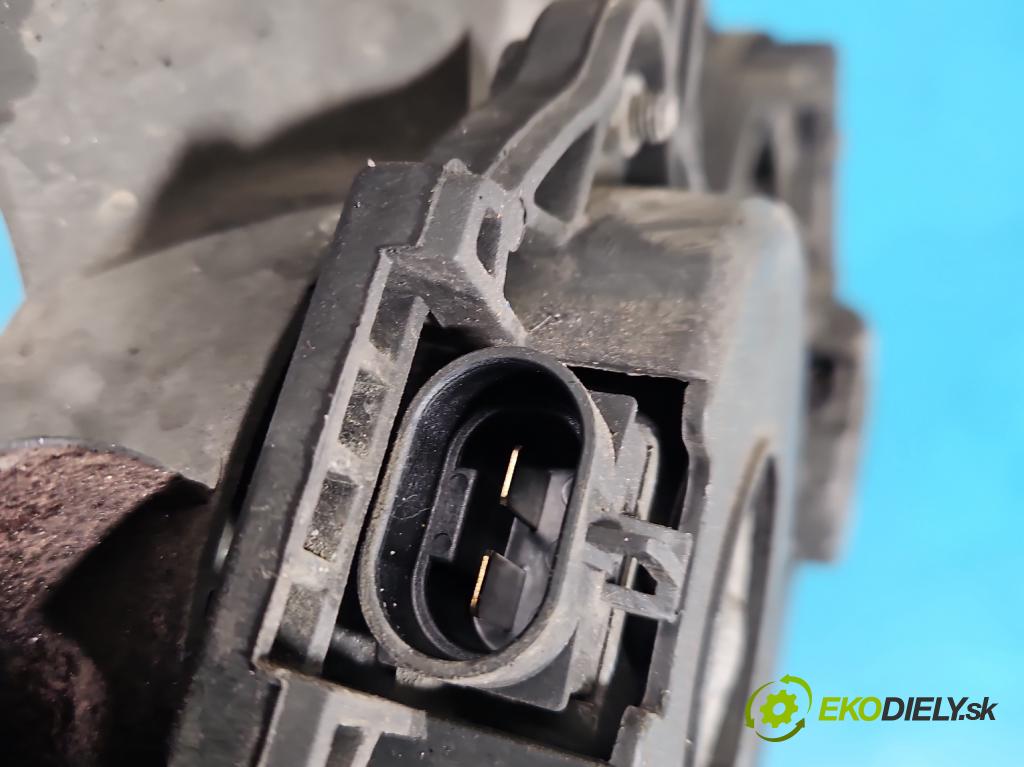 Jaguar X-type 2.0d 131 HP manual 96 kW 1998 cm3 5- Ventilátor chladiča 1X4H-8C607-AH