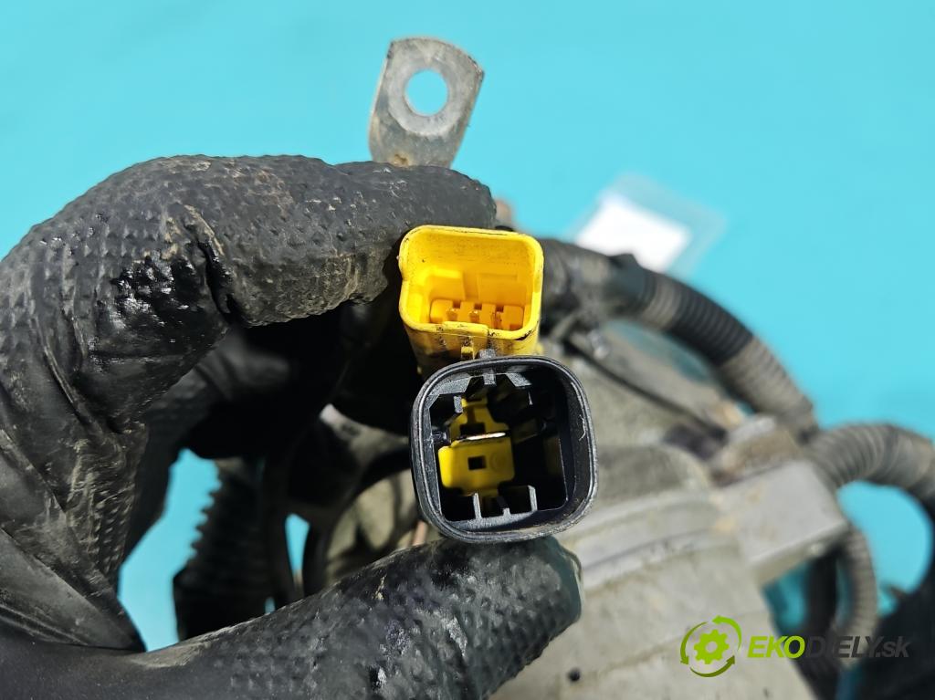 Peugeot 508 II 2018- 1.6 16V 181KM automatic 133 kW 1598 cm3 5- Ozubené kolo: volant 680000821300