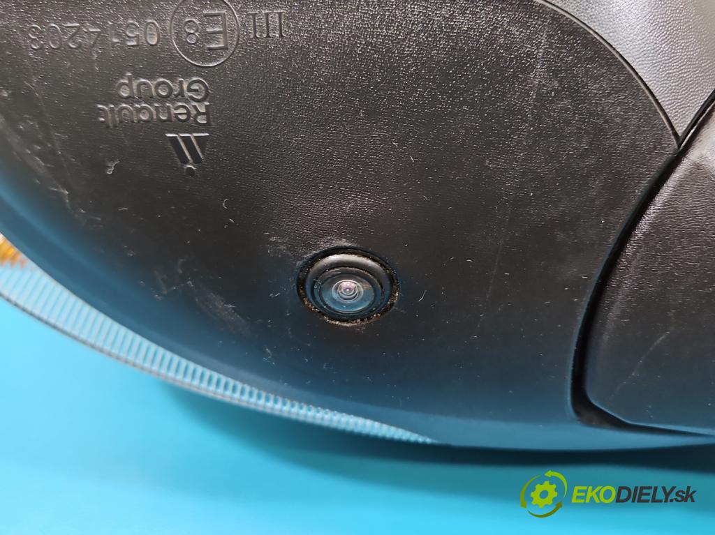 Dacia Duster III 24- 1.2 131 HP manual 96 kW 1199 cm3 5- zrkadlo ľavé 963024085R (Kľučka dverí ostatné)