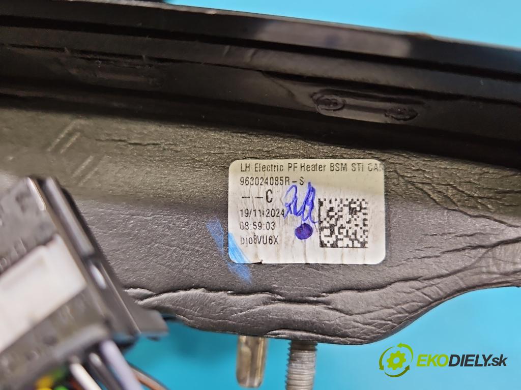 Dacia Duster III 24- 1.2 131 HP manual 96 kW 1199 cm3 5- zrkadlo ľavé 963024085R (Kľučka dverí ostatné)