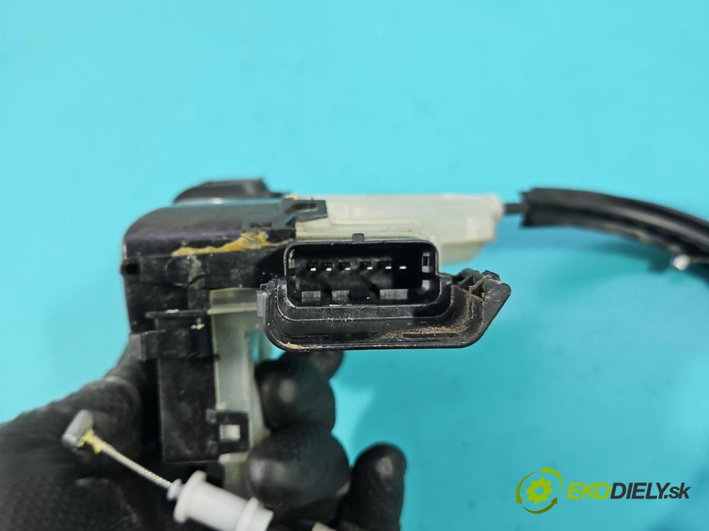 Peugeot 508 II 2018- 1.6 16V 181KM automatic 133 kW 1598 cm3 4- zámek zadní levý 16943572