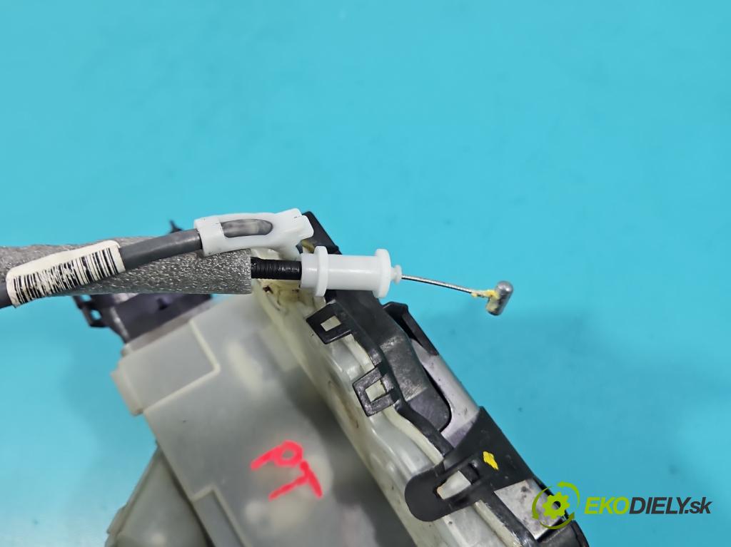 Peugeot 508 II 2018- 1.6 16V 181KM automatic 133 kW 1598 cm3 4- zámok zadné pravý 131495