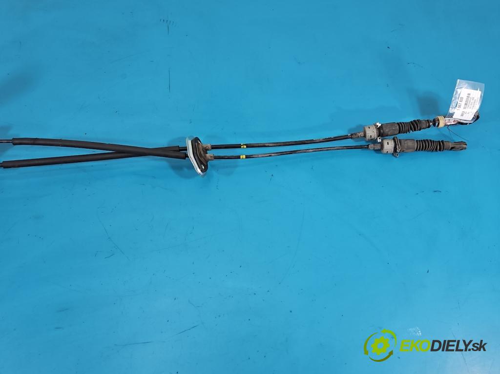 Hyundai i20 II 2014 -2020 1.2 16V 84KM manual 62 kW 1248 cm3 5- kulisa změny stupňová 43794-C8100 (Řadicí páka (kulisa) )