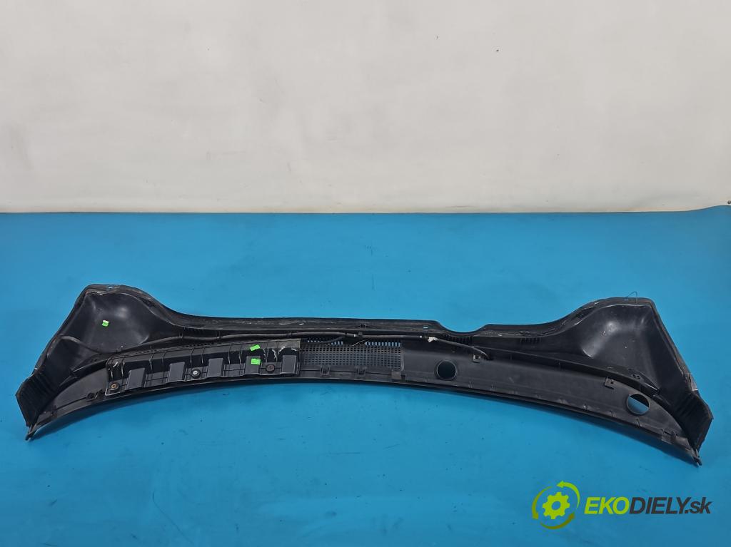 Hyundai i20 II 2014 -2020 1.2 16V 84KM manual 62 kW 1248 cm3 5- torpédo 86150-C8000 (Torpédo (plast pod čelným sklom))