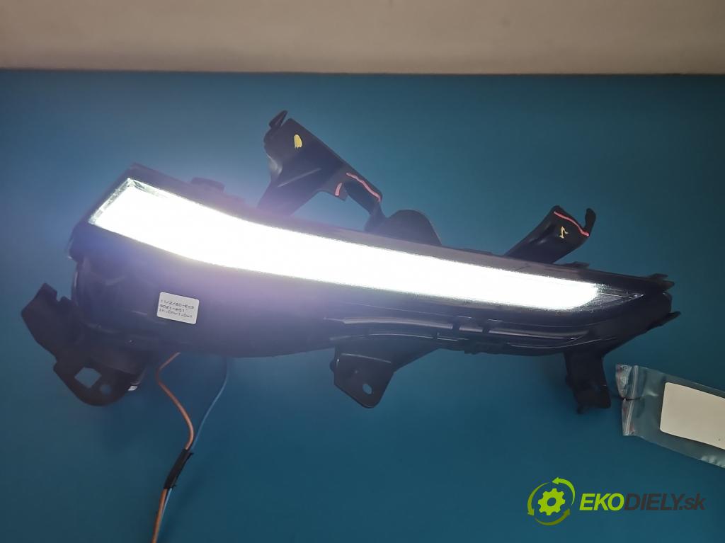 Peugeot 508 II 2018- 1.6 16V 181KM automatic 133 kW 1598 cm3 5- Svetlo: prevádzky pravé 9820134780