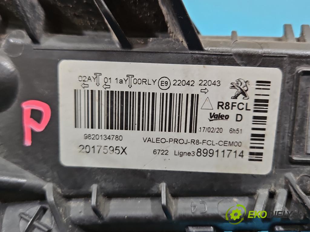 Peugeot 508 II 2018- 1.6 16V 181KM automatic 133 kW 1598 cm3 5- Svetlo: prevádzky pravé 9820134780