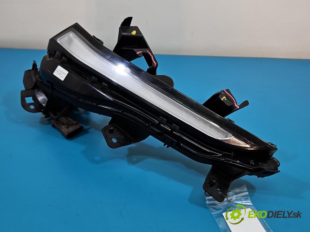 Peugeot 508 II 2018- 1.6 16V 181KM automatic 133 kW 1598 cm3 5- Svetlo: prevádzky pravé 9820134780