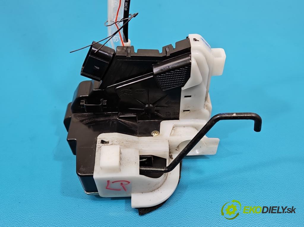 Hyundai i20 II 2014 -2020 1.2 16V 84KM manual 62 kW 1248 cm3 5- zámek přední levý 81310-C8020