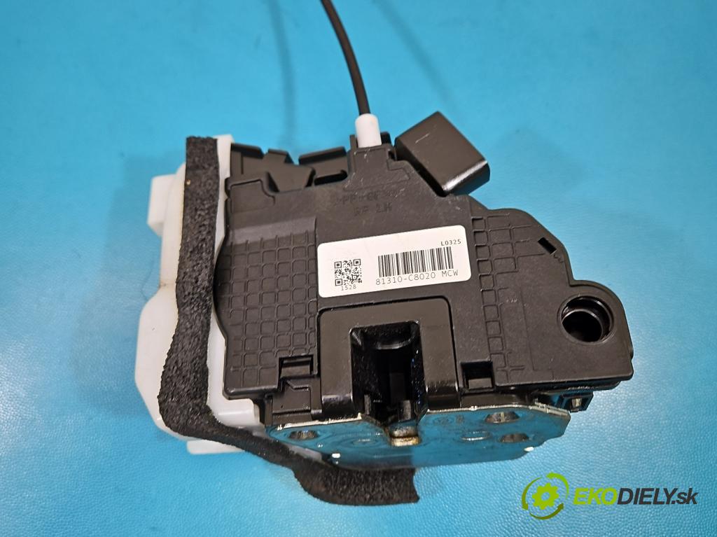 Hyundai i20 II 2014 -2020 1.2 16V 84KM manual 62 kW 1248 cm3 5- zámek přední levý 81310-C8020