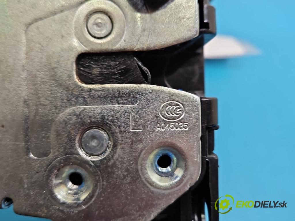 Hyundai i20 II 2014 -2020 1.2 16V 84KM manual 62 kW 1248 cm3 5- zámek přední levý 81310-C8020