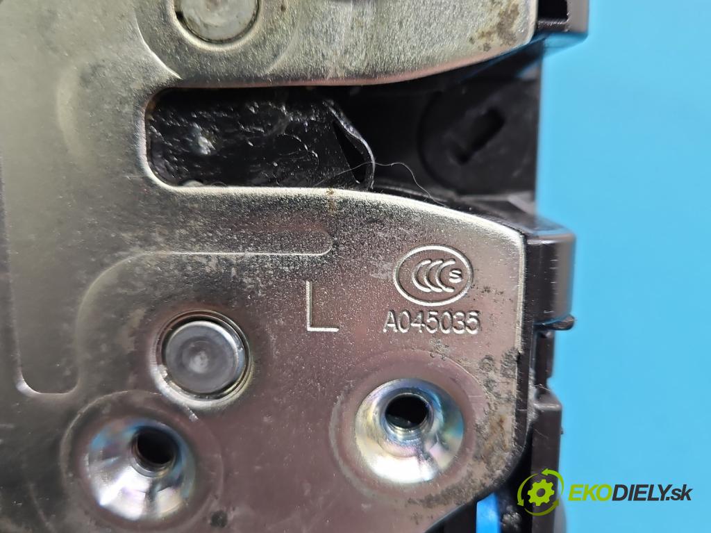 Hyundai i20 II 2014 -2020 1.2 16V 84KM manual 62 kW 1248 cm3 5- zámok zadné ľavý 81410-C8020